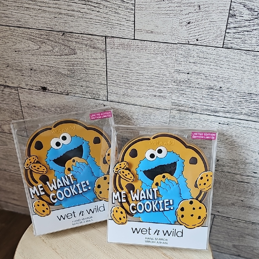 Limited Edition Wet N Wild Me Want A Cookie Sesame Street Hand Mirror.